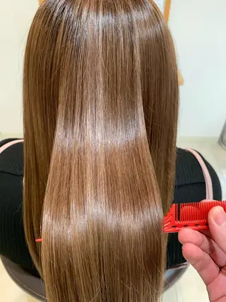 ロング カラー 鵜飼 真伍のヘアスタイル