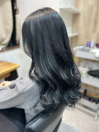 セミロング カラー 【透明感、艶髪】西村 有司のヘアスタイル