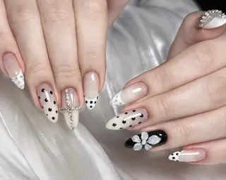 ネイル Pure&Rich Nailのネイルデザイン
