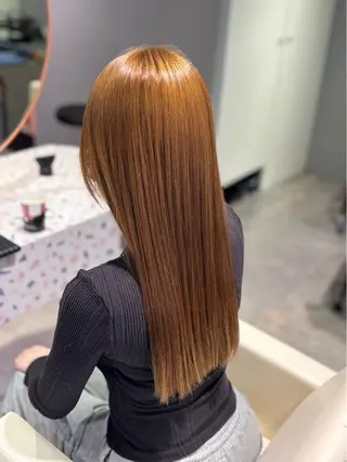 セミロング カラー 新井 有真のヘアスタイル