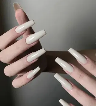 ネイル ロングネイル長さ出し 専門Spade Qのネイルデザイン