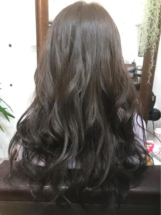 ショート ミディアム セミロング ロング カラー 白髪ぼかしハイライト バレイヤージュヤマトのヘアスタイル