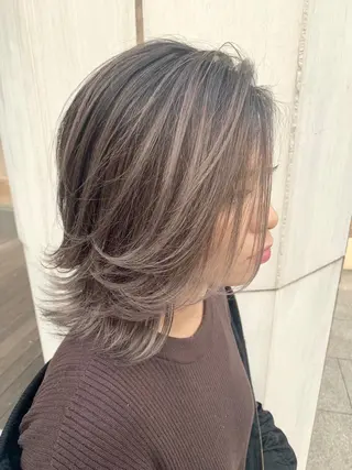 ミディアム カラー ヘアアレンジ ブリーチ＆カラーが 得意☀️望月宣雄☀️のヘアスタイル