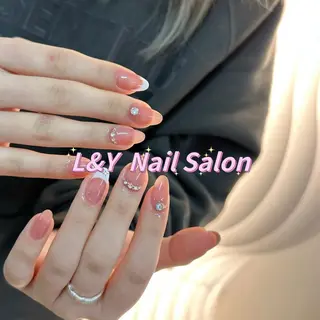 ネイル L&Y Nail🎀 思雪のネイルデザイン