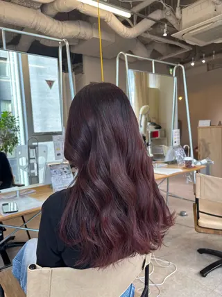 ミディアム 段野吾颯 ／ベージュカラーのヘアスタイル