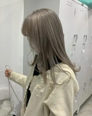 ミディアム カラー ヘアアレンジ 憧れの艶ハイトーンへ 🌙サイダサキのヘアスタイル