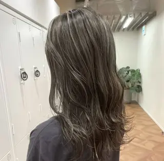 ロング カラー 山神 あんじのヘアスタイル