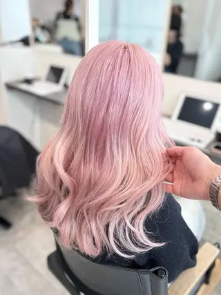 ロング カラー GaKu/ハイトーン /ブリーチ/レイヤーのヘアスタイル