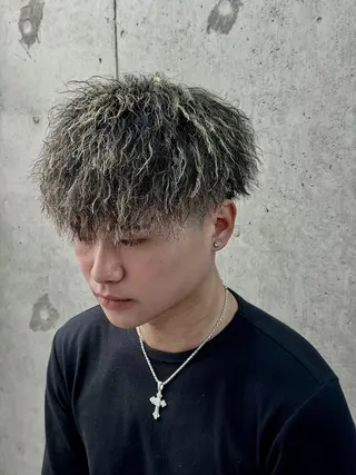 パーマ 平山 海偉のヘアスタイル