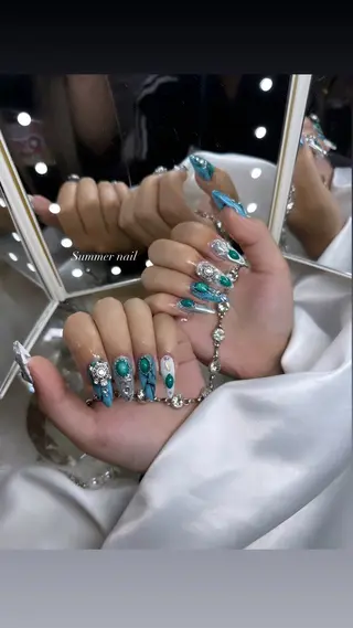 ネイル 加納 莉音のネイルデザイン