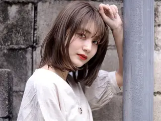 ミディアム カラー コバヤシ リョウのヘアスタイル