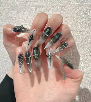 ネイル D-BEAUTY Nailsalonのネイルデザイン