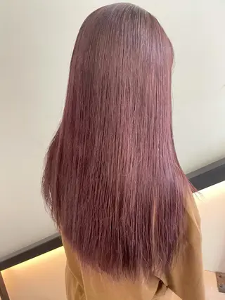 カラー 🎀ボブ＋ハイトーン シュカ👶🏻のヘアスタイル