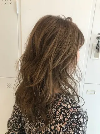 ロング ヘアサロンサンヒルズ所属・竹中 ゆいのヘアスタイル