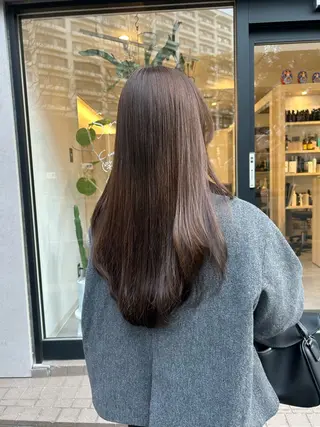 セミロング ayaka ［sou］のヘアスタイル