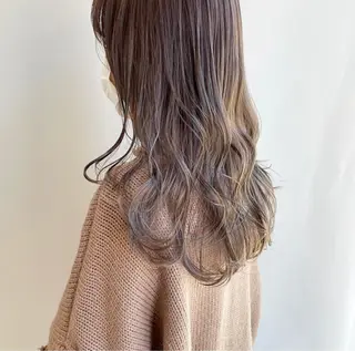 カラー 山口 莉奈のヘアスタイル