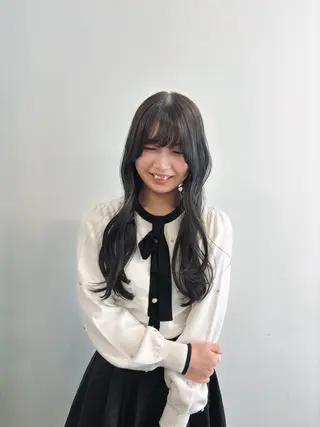 ロング カラー 【韓国レイヤー特化 ハッシュカット】のヘアスタイル