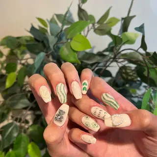 ネイル ☁️BLITZ 🎀笠原雪音🎀のネイルデザイン