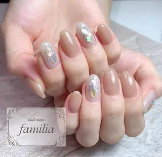 ネイル -nailroom- familiaのネイルデザイン