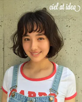 ショート 白髪ぼかしハイライト バレイヤージュヤマトのヘアスタイル