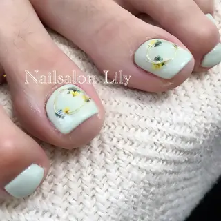 ネイル Lily*nail 🌻Mii🌻のネイルデザイン