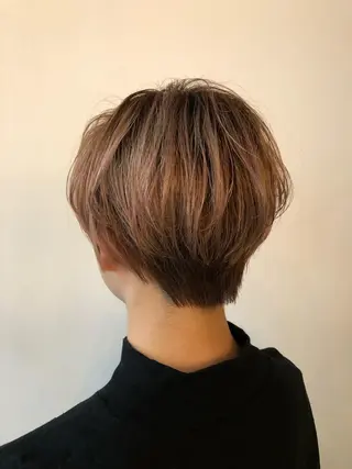 ショート レイヤーカット✂️ 横浜No1♡下鳥翔子のヘアスタイル