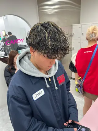 ミディアム パーマ メンズ メンズパーマ特化 TAIGAのヘアスタイル