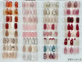 ネイル K Rのネイルデザイン