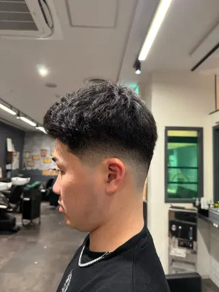 メンズ トミヤマ シュウトのヘアスタイル