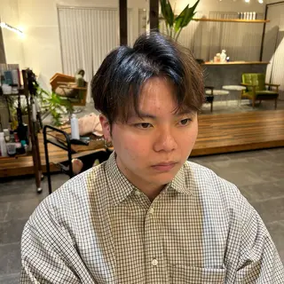 ショート ボブレイヤー募集中 出島　凜平のヘアスタイル