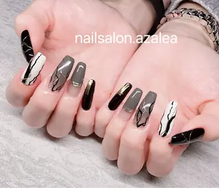 ネイル R inのネイルデザイン