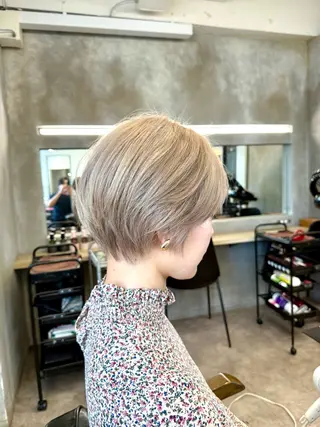 ショート カラー 色気レイヤー& ショートはお任せ🌟のヘアスタイル
