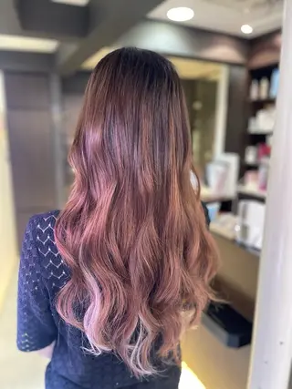 ロング 山口 万綾のヘアスタイル