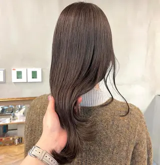 セミロング カラー パーマ ヘアアレンジ メンズ キッズ ネイル マツエク・マツパ アイブロウ 前川 朋香のヘアスタイル