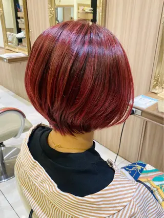 ショート カラー 古川 琴美のヘアスタイル