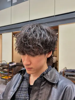 パーマ メンズ メンズ特化美容師 岩田拓海のヘアスタイル