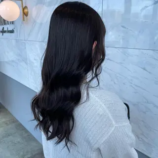 ロング カラー 茂木 結希のヘアスタイル