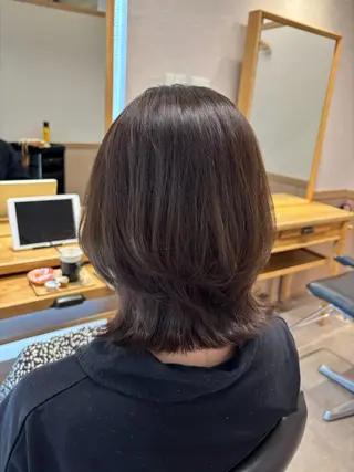 ミディアム カラー 髪の家 tikiのヘアスタイル