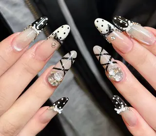 ネイル エリ🫧 nail池袋東口のネイルデザイン