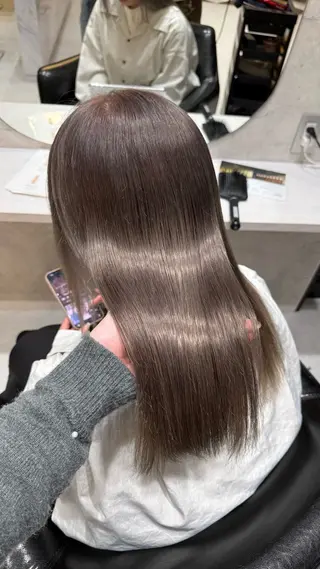 ロング 高原 瑠菜のヘアスタイル