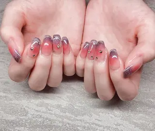 ネイル R inのネイルデザイン