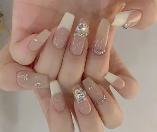 ネイル VIVIAN リサのネイルデザイン