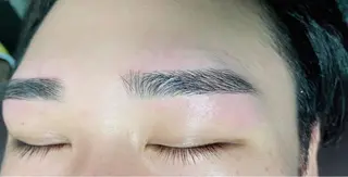 アイブロウ EYES YUNのマツエク・マツパデザイン