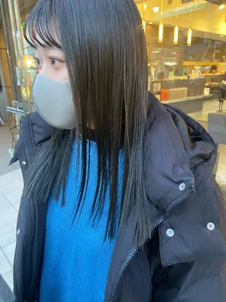 セミロング カラー パーマ ヘアアレンジ メンズ キッズ ネイル mana 暖色カラーカットのヘアスタイル