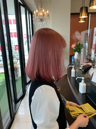 ミディアム タカハシ ヨシヒトのヘアスタイル