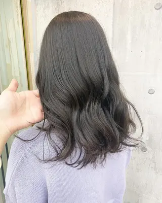 セミロング カラー ☀️透明感color KURO☀️のヘアスタイル