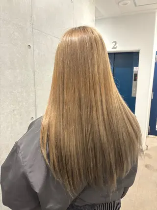 ロング カラー Lumi 2 横浜駅店所属・🦋Funa 🦋のヘアスタイル