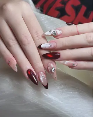 ネイル AKIKO ネイルサロンのネイルデザイン