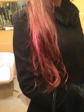ロング 乾かすだけで艶髪酸性 ストレート髙橋悠耶のヘアスタイル