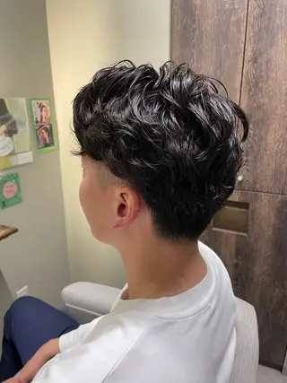 ショート パーマ 髪質改善/艶カラー/ 縮毛矯正🫟ダイキのヘアスタイル